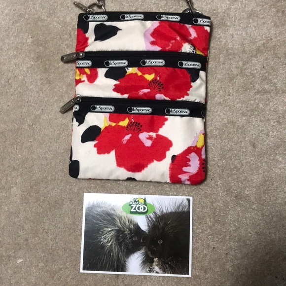 Hibiscus print LeSportsac crossbody bag - Picture 5 of 8